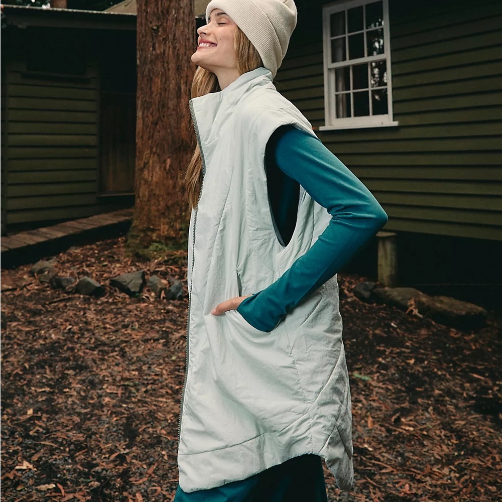 Free People Slalom Reversible Fleece Size Medium NWT Wintergreen